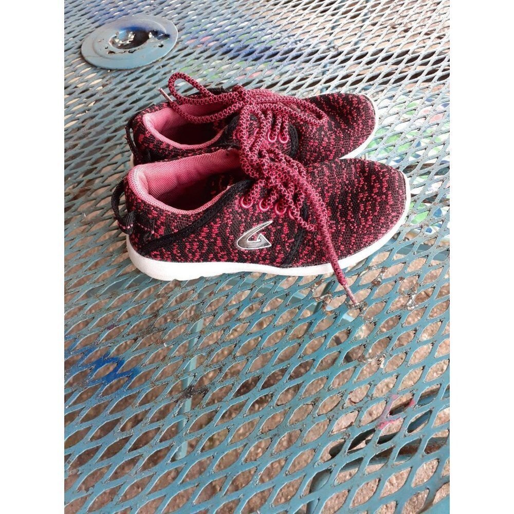 Shoes - Picture 5 of 7